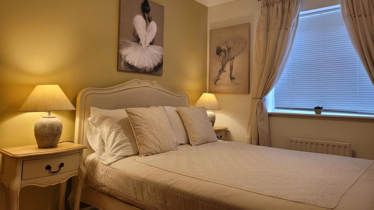 Appartamento Three Bedroom By Beautiful Park *