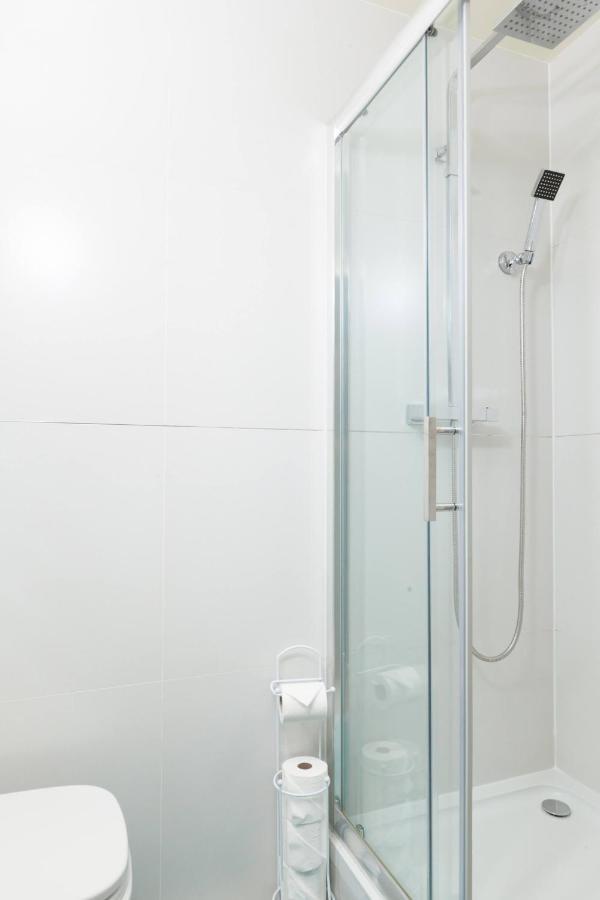 Three Bedroom By Beautiful Park Appartamento