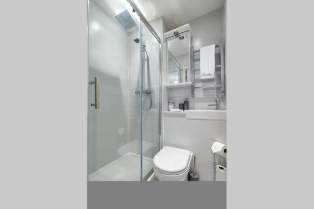 Three Bedroom By Beautiful Park Appartamento Londra