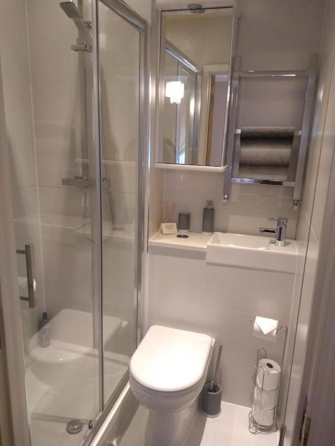 Three Bedroom By Beautiful Park Appartamento